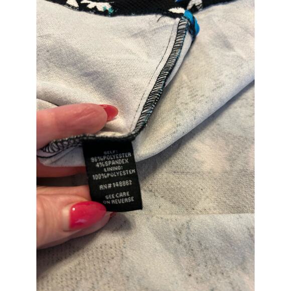 Torrid Blue Floral Skater's Dress - Size 2 - Picture 7 of 7